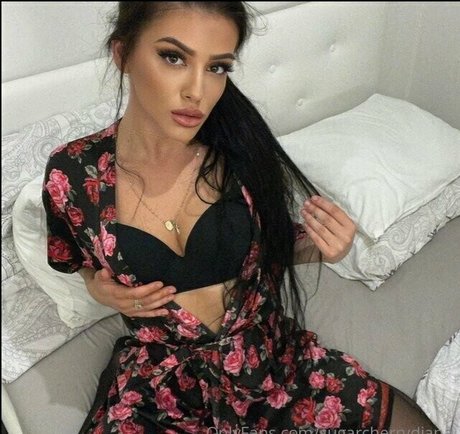 kinkyyvanessa actrice porno image