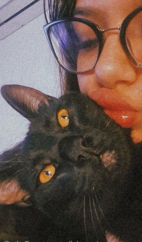 hinnatadelucca actriz erótica imágenes