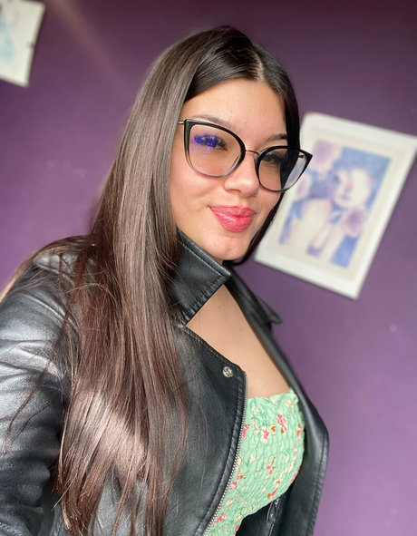 hinnatadelucca modelo atractivo imagen