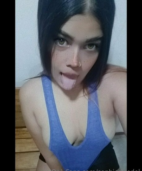 sofia only18 actriz libre foto