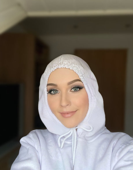 Fareeha modèle porno collection