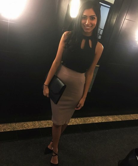 Sasha Kalra estrella erótica galerías