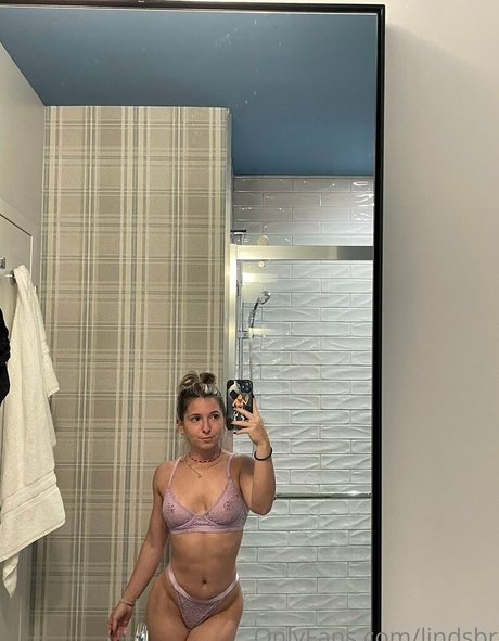 Lindsay Ruggiero modelo desnuda recopilación