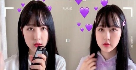 Noah Asmr model hot picture