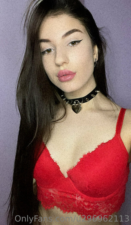 kiki need you inside beautiful actress photo
