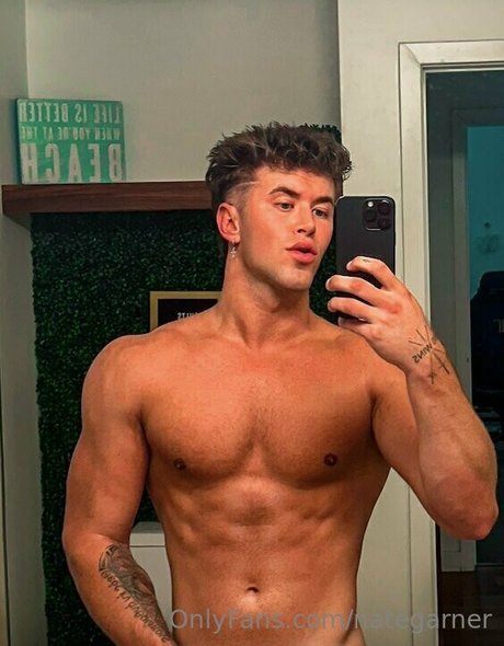 nategarner modelo desnuda galería