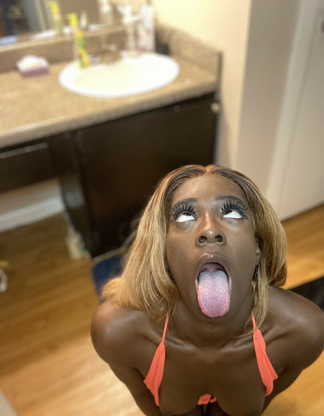 defiantlydeviant star du porno gratuite photo