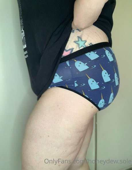 Pelirroja delgada onlyfans perfecto erótico fotos