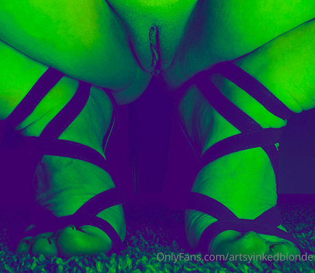 artsyinkedblonde star du porno hd galeries