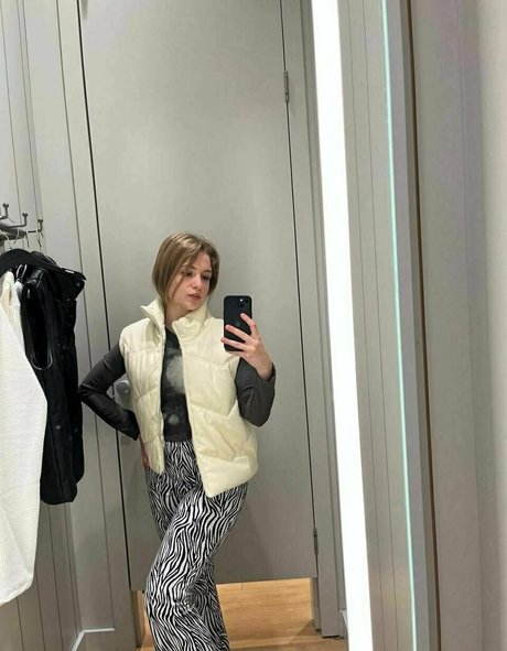 Yoga milf solo para fans perfecto sexy imágenes