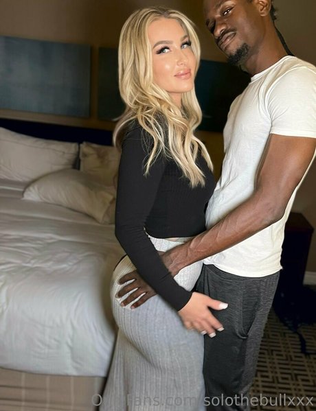 solothebullxxx beau modèle image