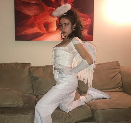 Rachel Sennott estrella libre imagen