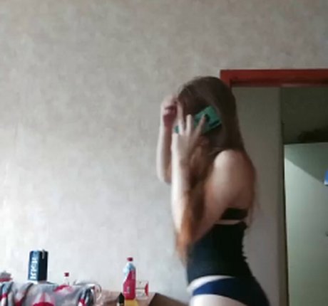 Sweet Bb estrella porno desnuda foto