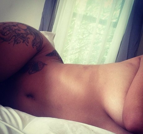 ceciiisantiago star hot images
