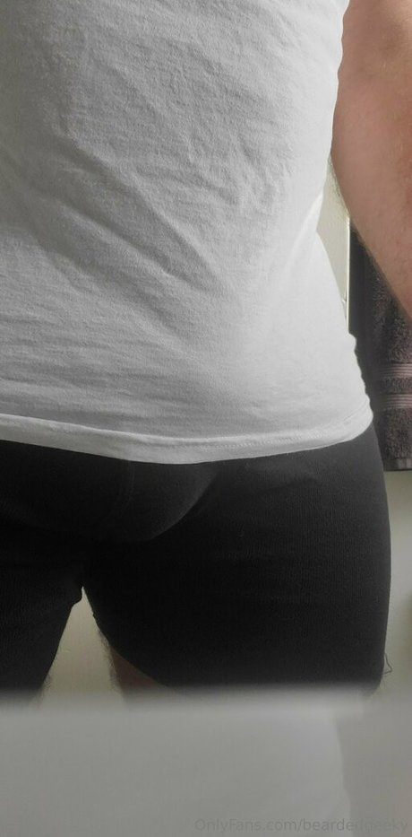 beardedgeeky pornstar exclusive pictures