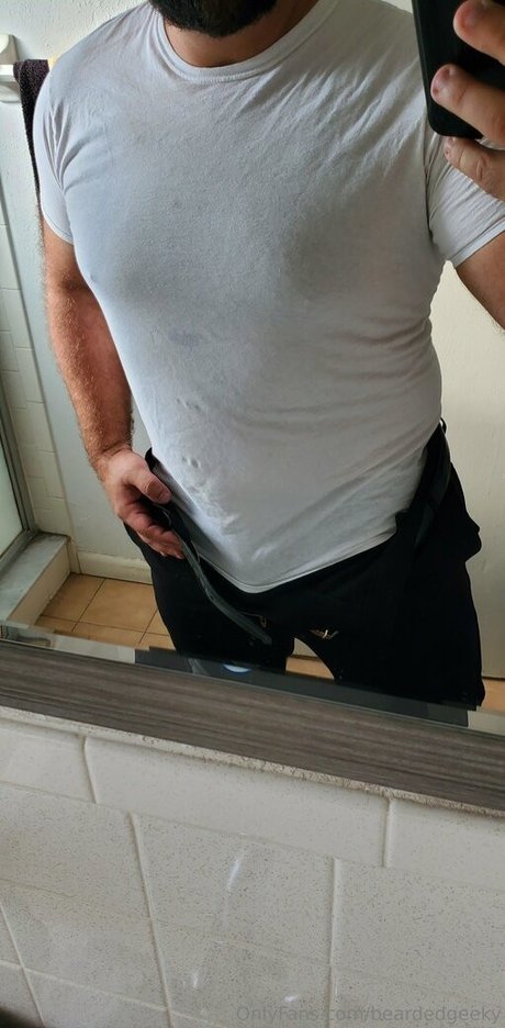 beardedgeeky model porn gallery