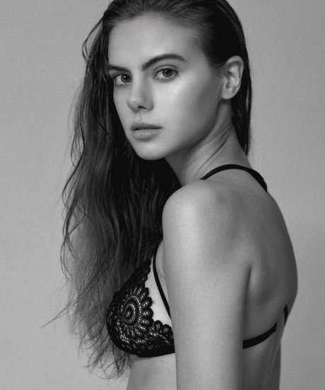 Kate Demianova nus star du porno galeries