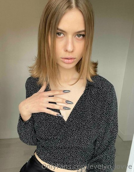 evelyn lovve estrella del arte fotos