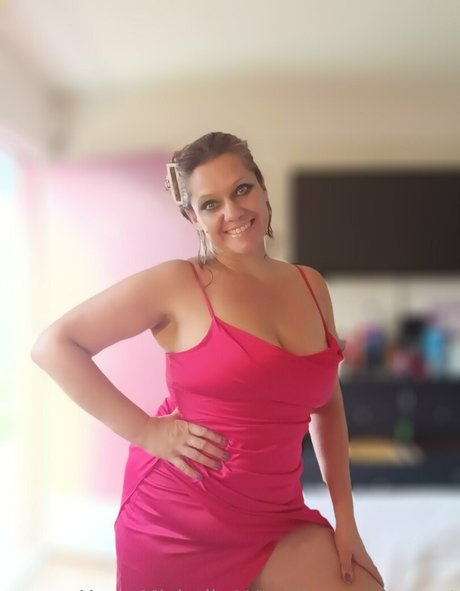 headingeastorwest actrice xxx des photos