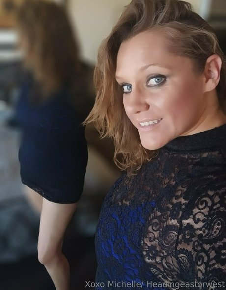 headingeastorwest estrella porno erótica archivo