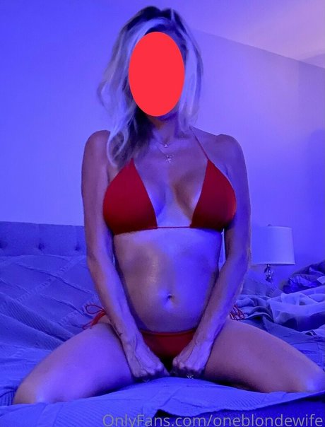 oneblondewife modèle xxx photos