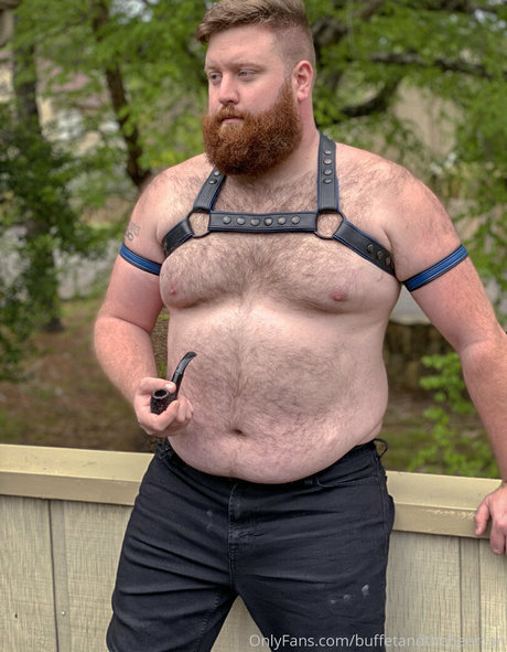 buffetbeercan model naked photo