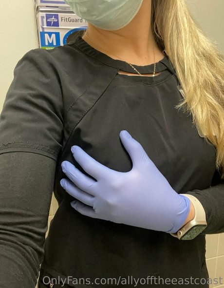 allyofftheeastcoast actrice de grande qualité des photos