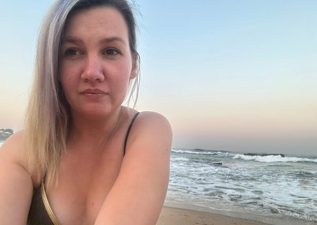 cmfansdaily star du porno belle img