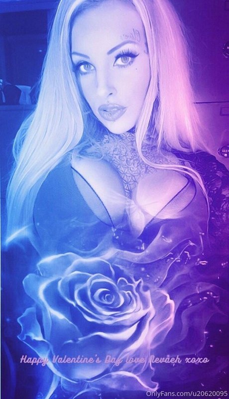 nevaeheaven joli modèle des photos