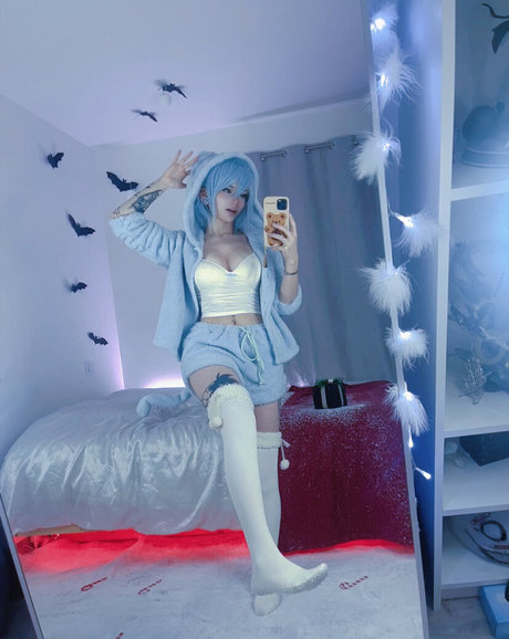 reitoozaru modèle xxx photo