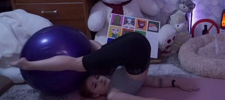 a n i n y a model erotic photo