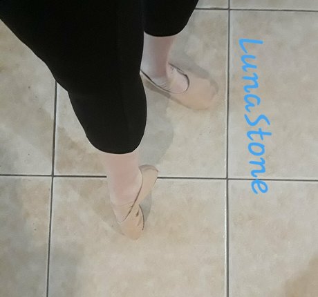 lunastonefreemium modèle adulte images