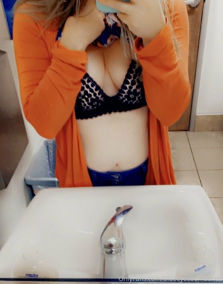 blueeyesbombshell model best images