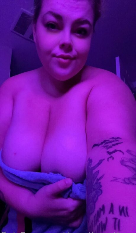 blonde shower onlyfans nudes images