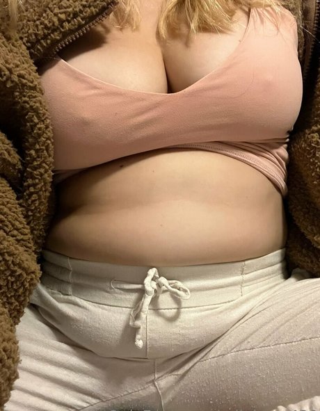 ryliehazefeedee hd actress pic