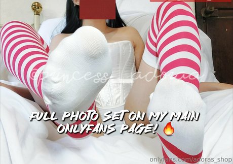 adoras shop actriz desnuda recopilación