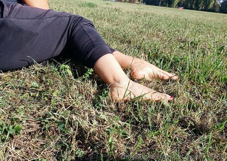 sweet noemi elena modèle gratuit photos