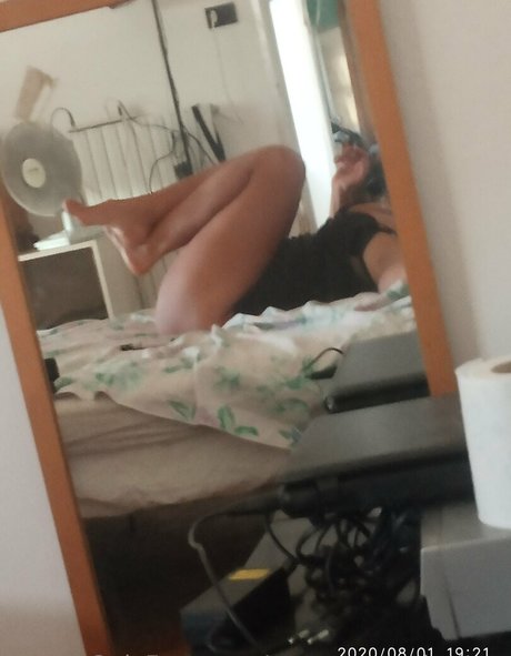 sweet noemi elena estrella porno erótica foto