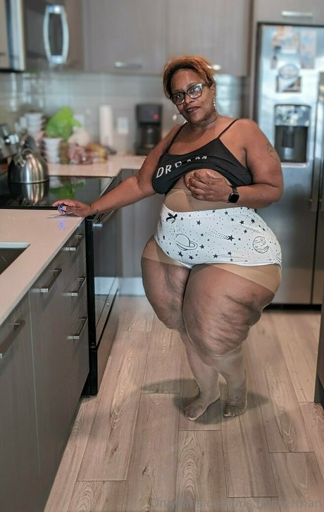 kitty onlyfans top pictures