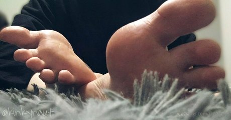 subbynaut modèle nu photo