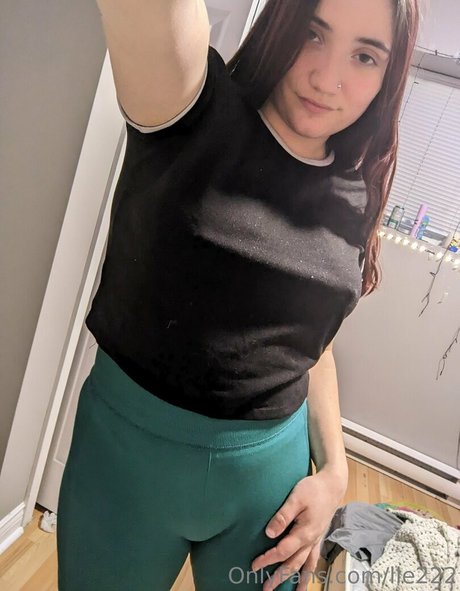 lle222 actrice adulte images