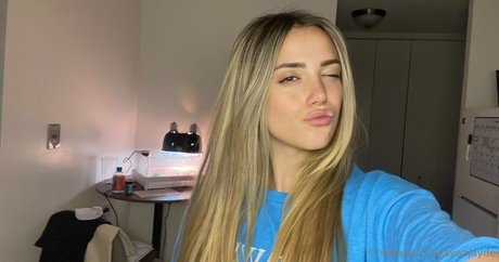 avaajayde modèles nus galerie