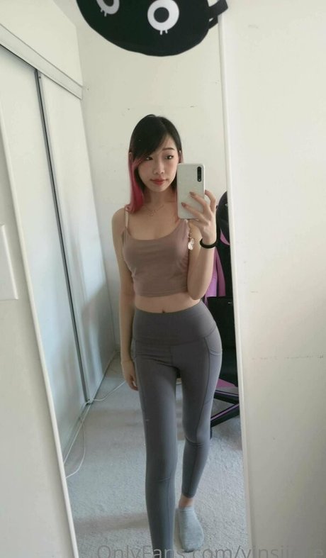 yinsjiejie erotic model pic