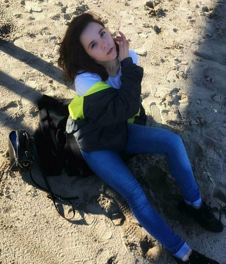 charming dora modèle chaud des photos