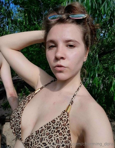 charming dora Miniature