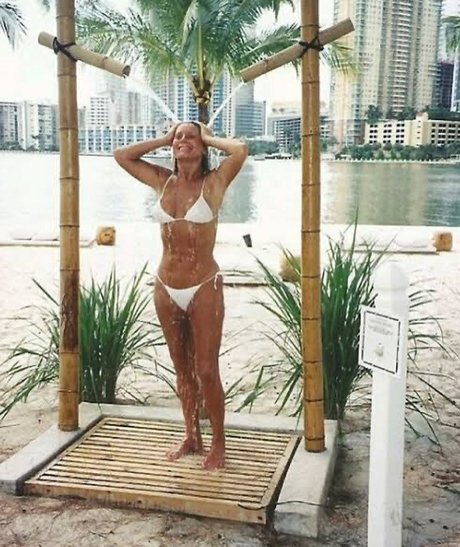 Vera Fischer actriz exclusiva imagen