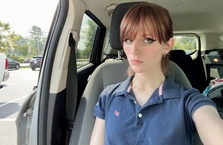 Daychain modèle xxx des photos