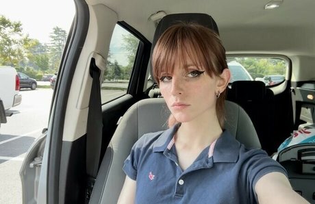 Daychain nudes model photos