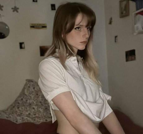 Daychain model porn gallery