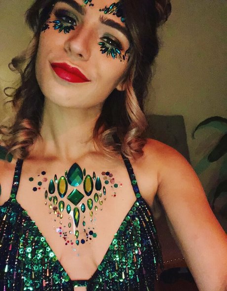 livvy5493 modèle sympa img